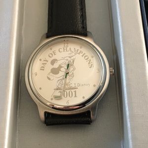 2001 Vintage Disneyland "Day of Champions" Watch